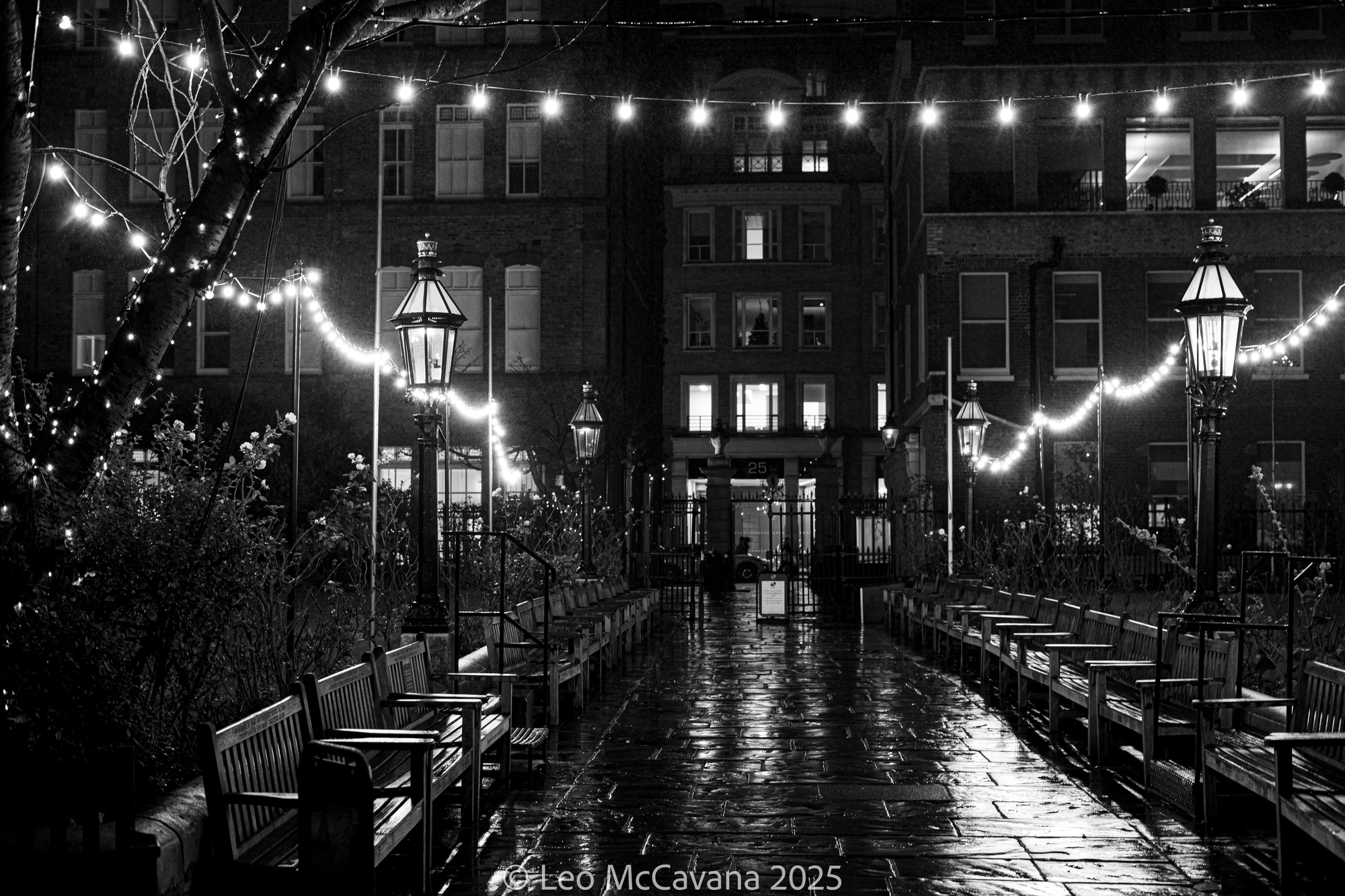 The courtyard at St. Paul's Church in Covent Garden, London