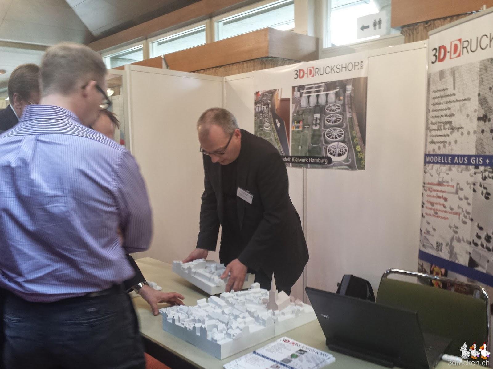 Foto des Standes von 3D-Druckshop am 3D - Forum in Lindau