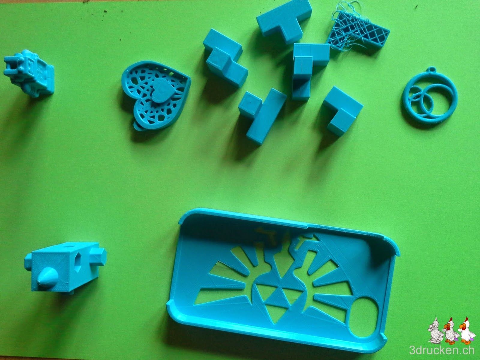 Foto der bisher mit dem Ultimaker 2 gedruckten Objekte von Uorschla Eicher aus Schiers im Kanton Graubünden