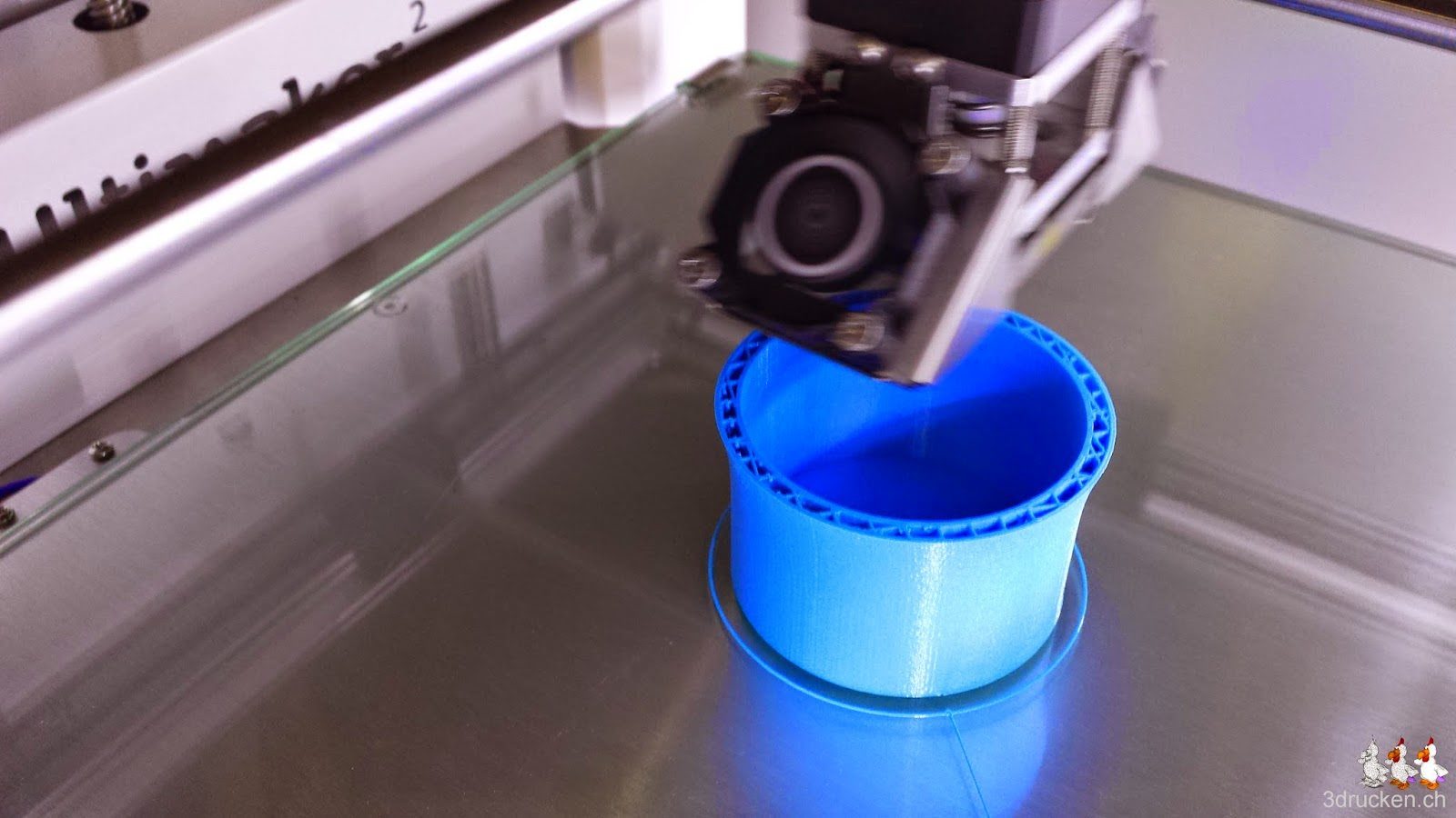 Foto während des Drucks des ersten Testobjekts auf dem Ultimaker 2