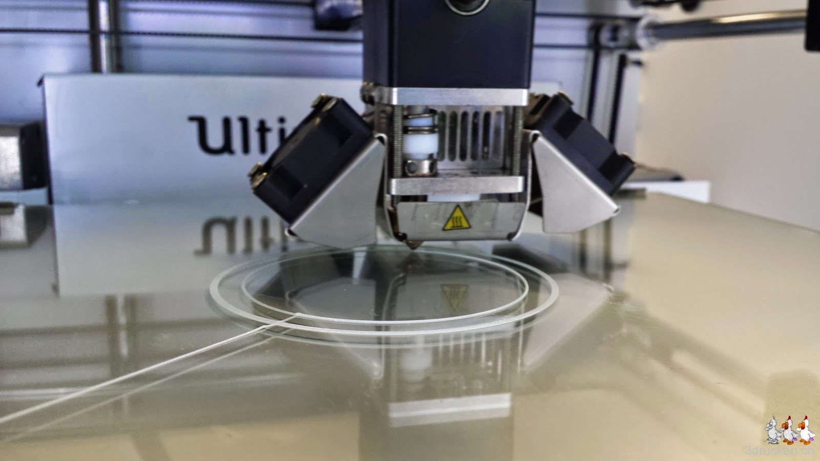 Foto des Starts zum ersten Testdruck nach der Wartung am Ultimaker 2