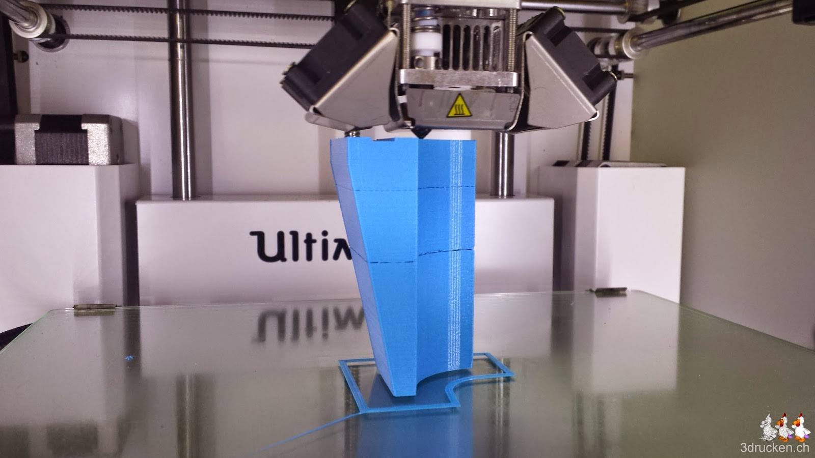 Foto während des Drucks mit Aussetzern eines Fusses für den Ultimaker 2