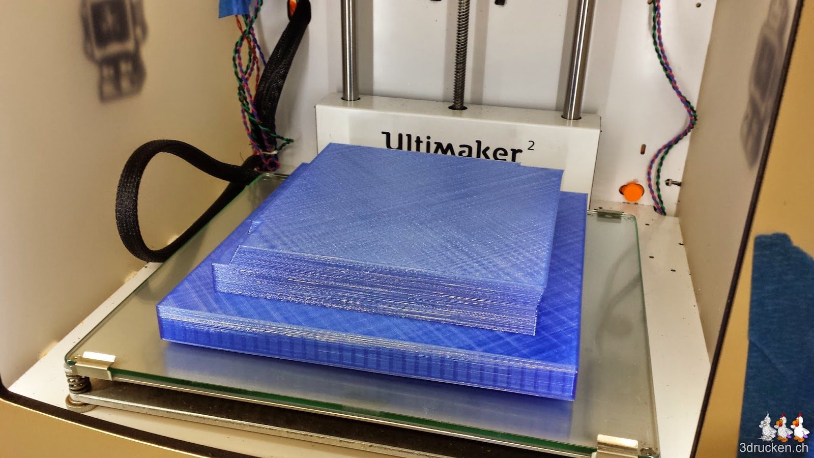 Foto eines der vier Füsse des Eiffelturms im Ultimaker 2