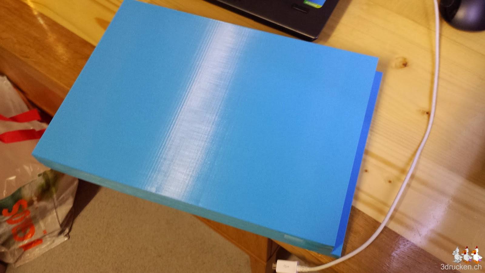 Foto der zum Vergleich aufeinander liegenden maximalen Quader mit 10mm bzw. 20mm Dicke