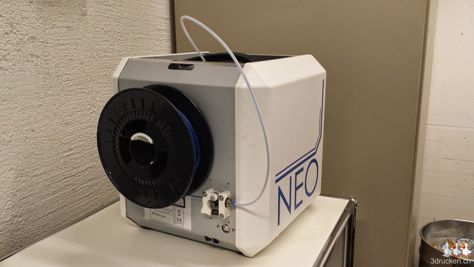 Foto von der Rückseite des NEO