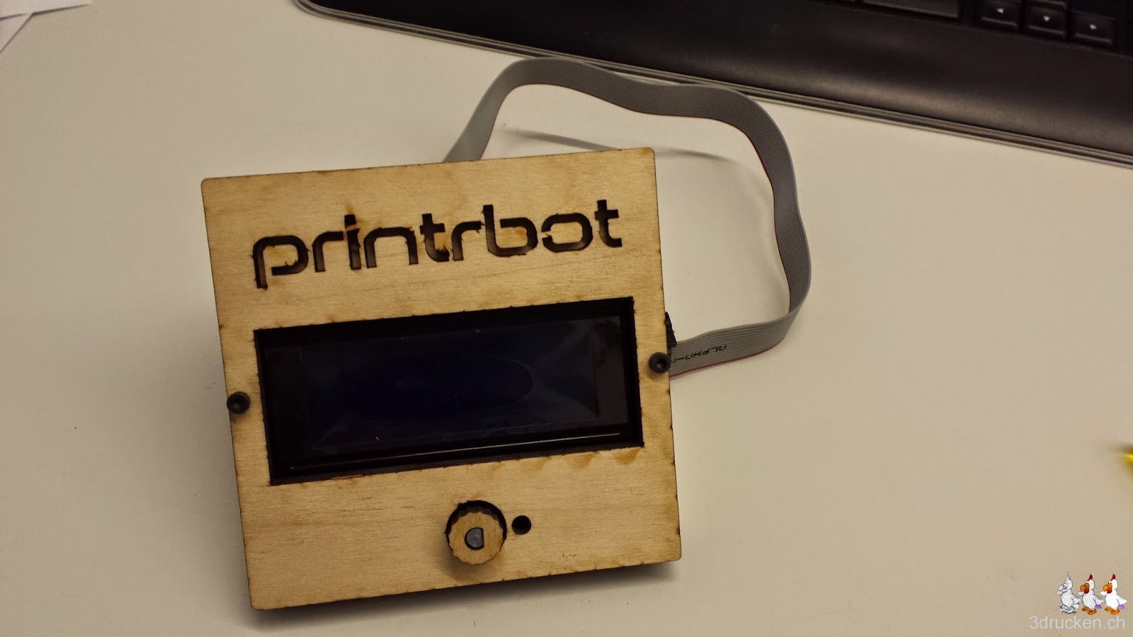 Foto des fertig zusammengebauten LCD Control Kits für den Printrbot Simple Metal