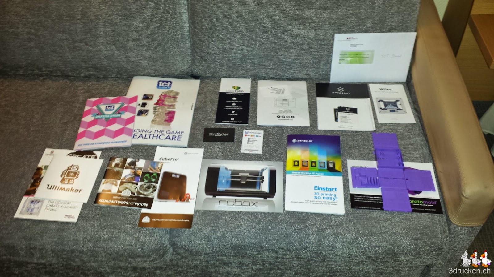 Foto der Prospekte vom ersten Tag von der TCT Show 2014 in Birmingham