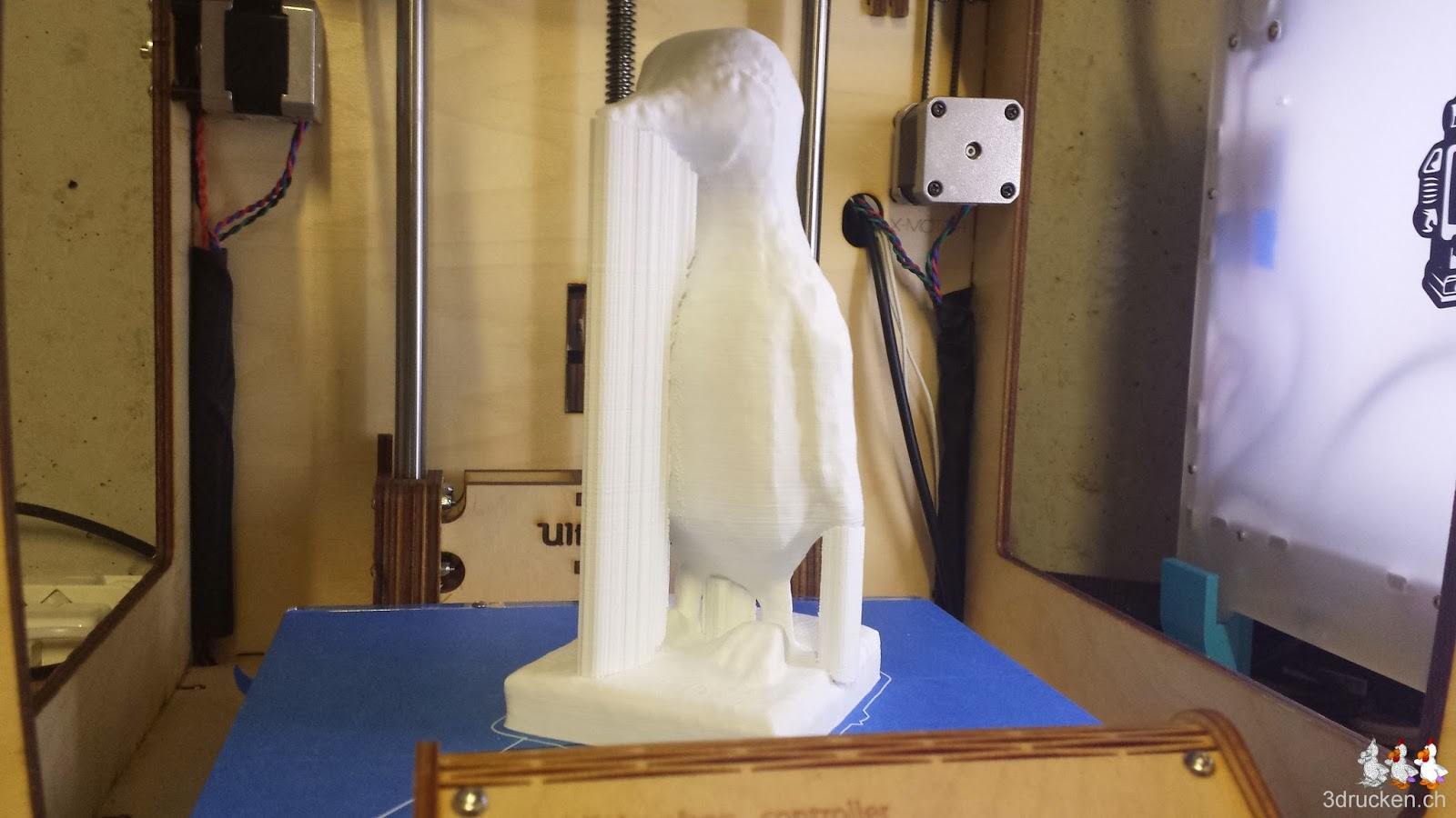Foto des fertig gedruckten Pinguins im Ultimaker Original