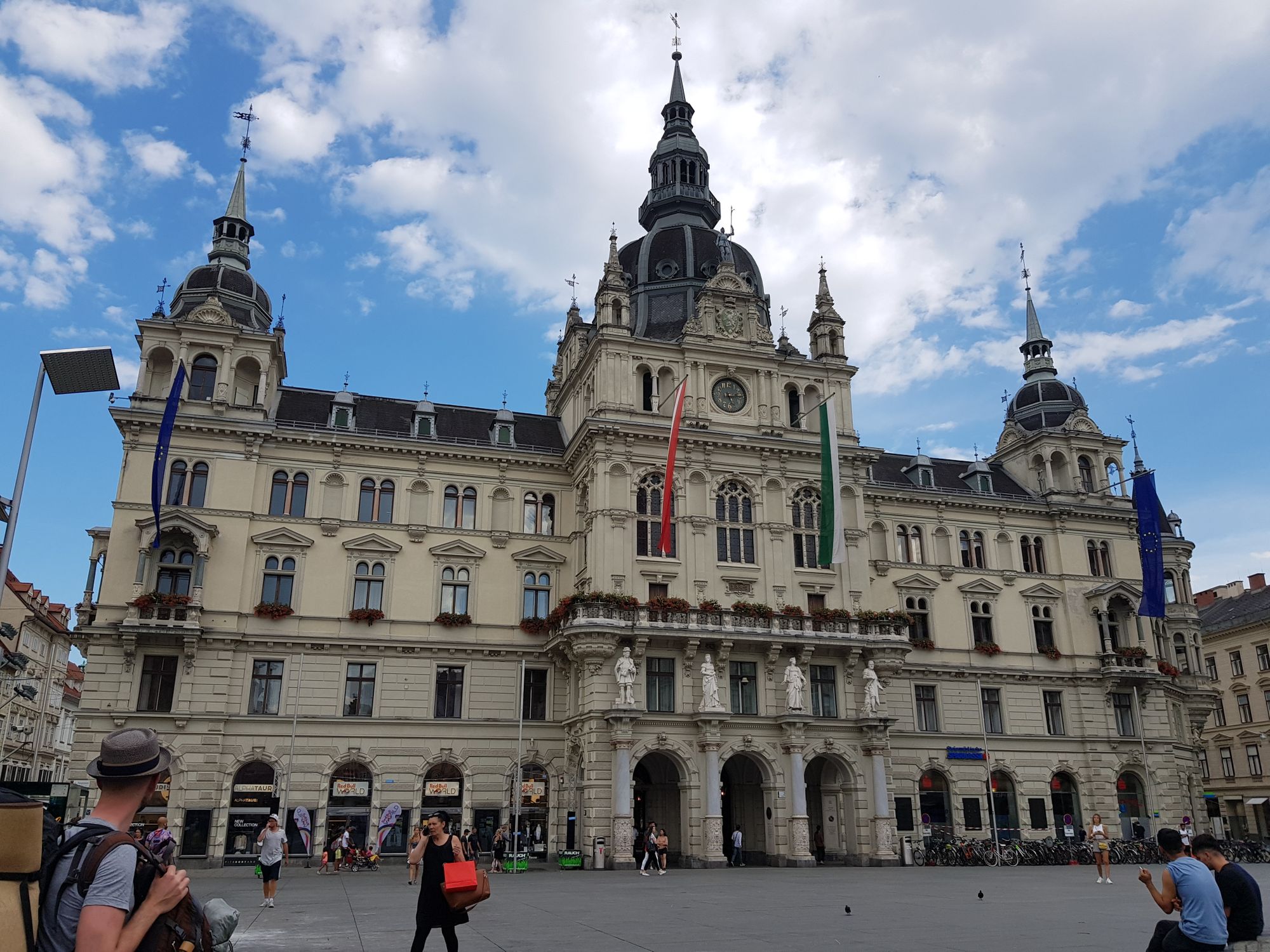 Frontansicht des Grazer Rathauses. 