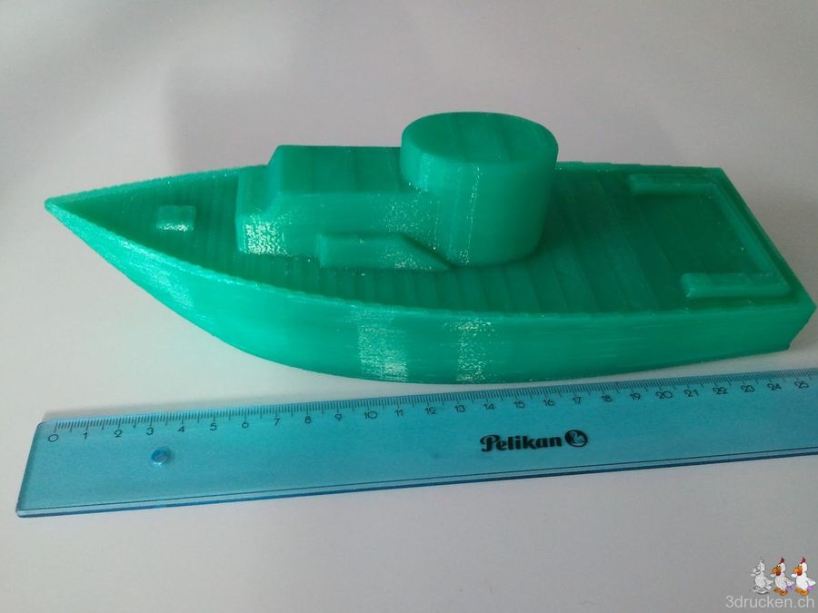Ein grünes Schiff, 25 cm lang!