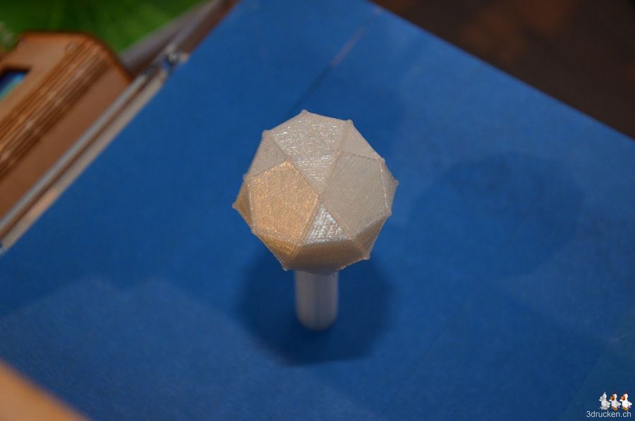 Ikosidodekaeder aus transparentem Faberdashery PLA