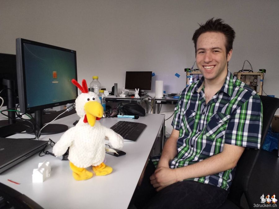 Yanik verstärkt 3drucken.ch für ein halbes Jahr