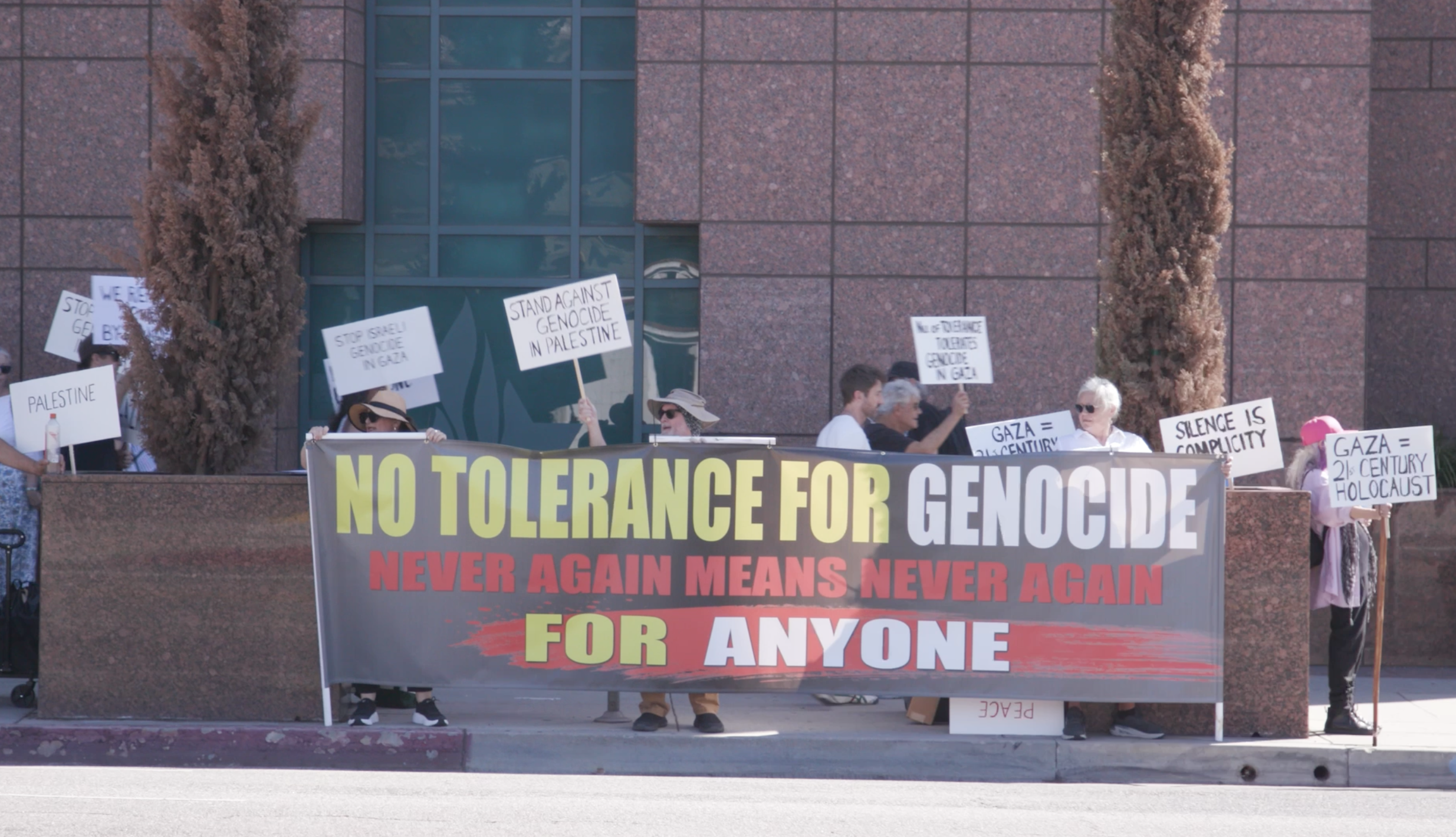 Activists Demand Museum of Tolerance Acknowledge Israeli Genocide of Gaza