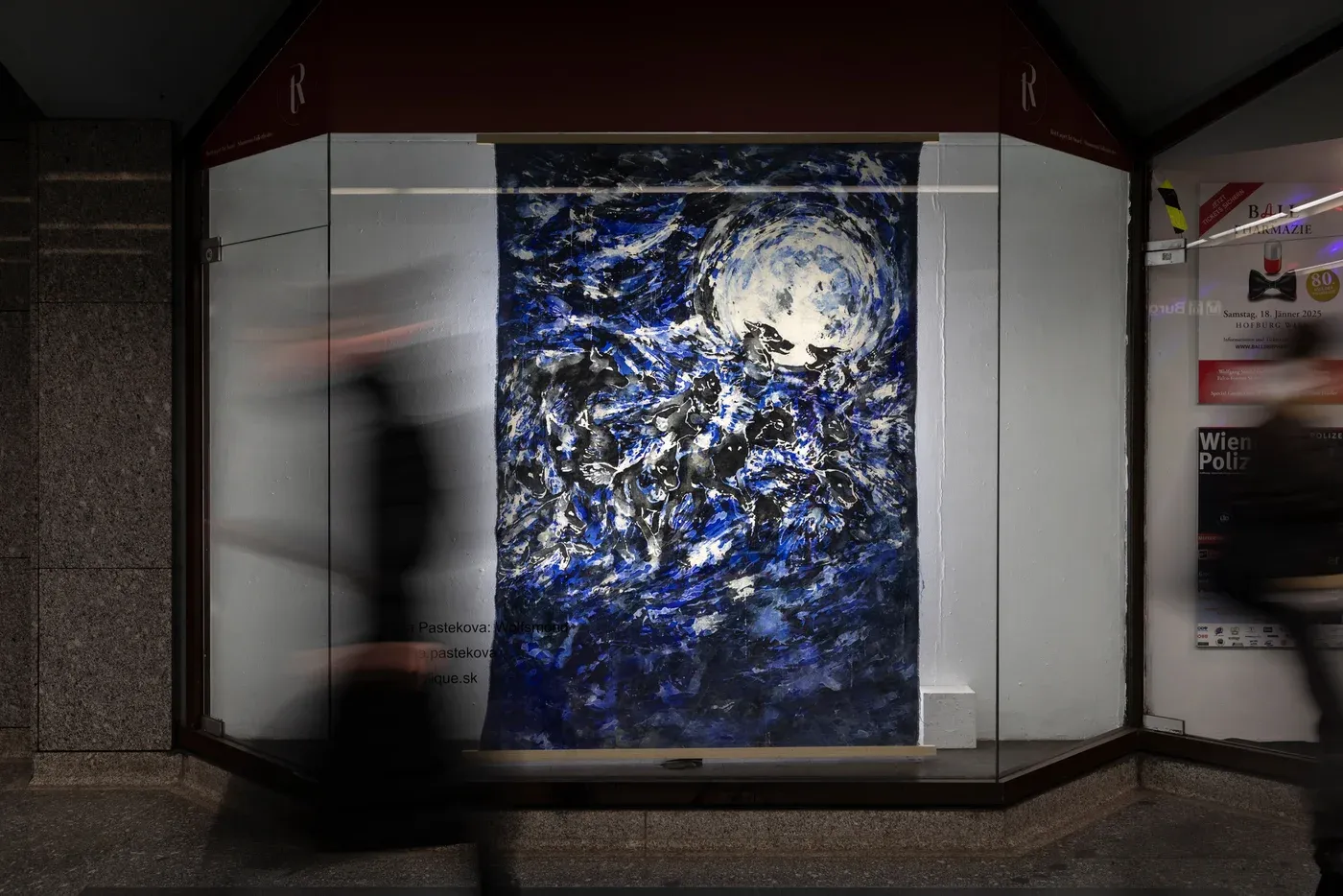 olga pastekova, wolfsmond installation view volkstheater vienna 2025, red carpet art award