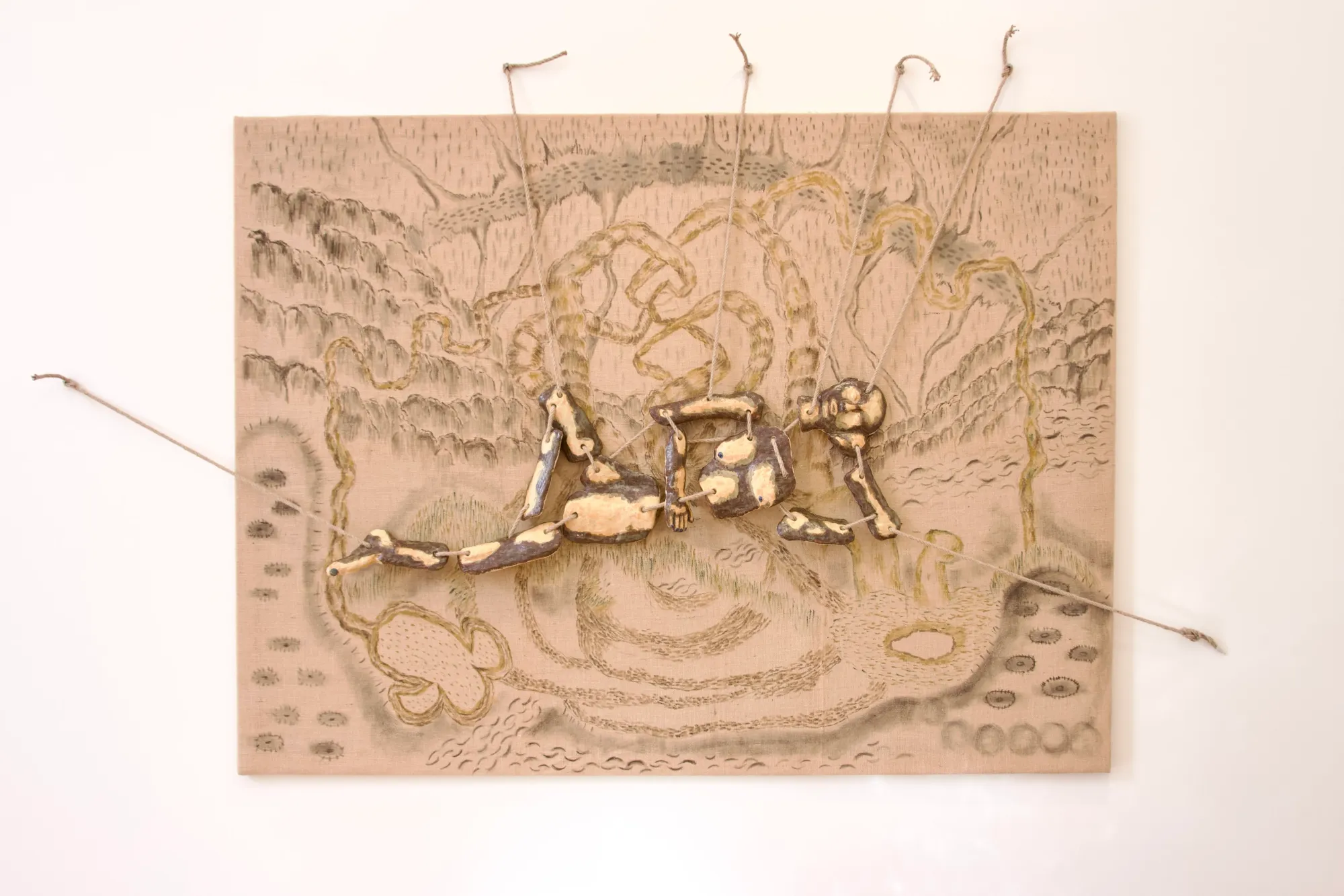 Seung-yeon Jung, When It Finally Becomes Still, 2025, ceramic and jute wall piece exploring stillness and interconnected forms, Vienna, Graduation Exhibition.