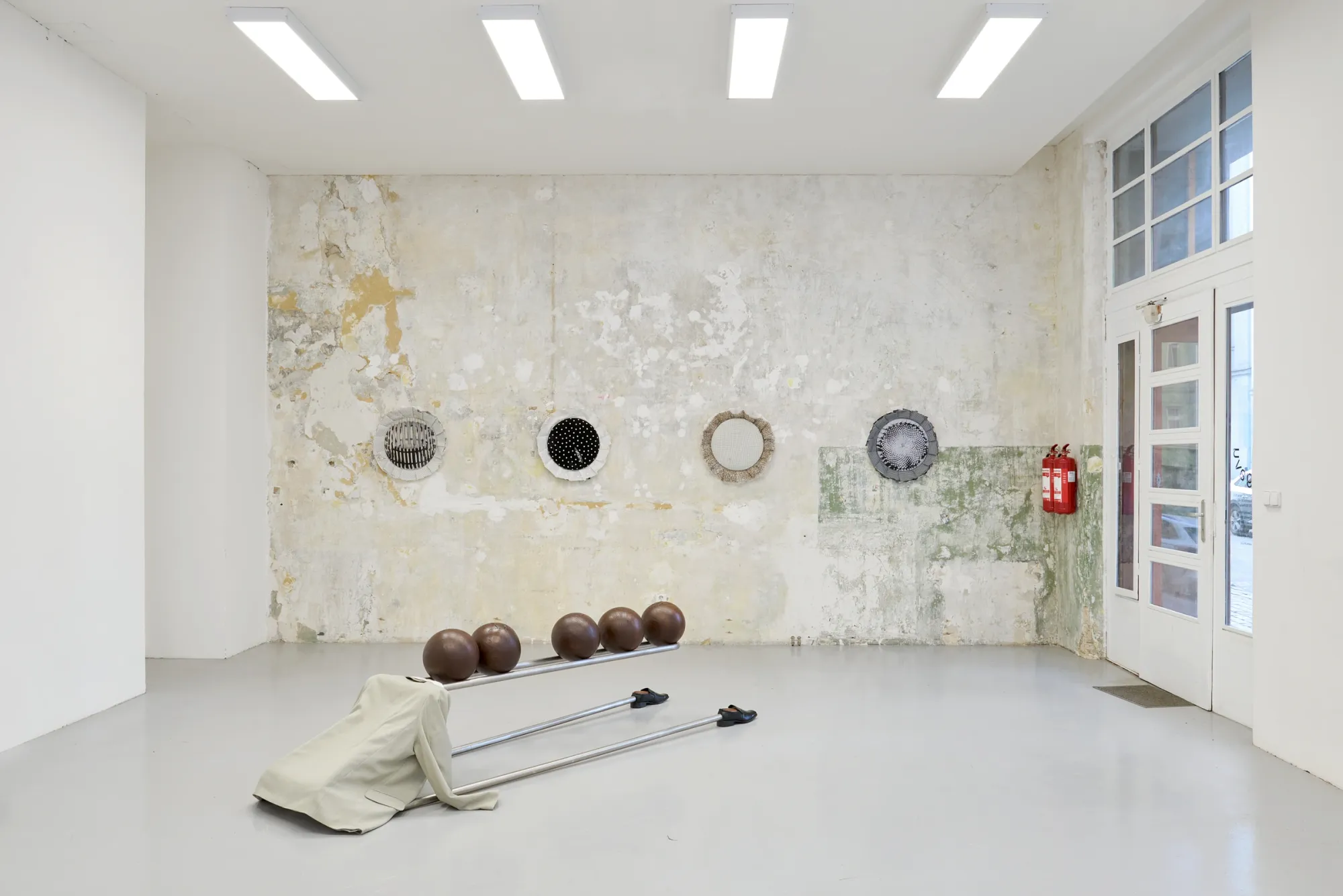 GAVU,&nbsp;The Cake is a Lie. Curated by Lamija Čehajić and Jirka Skála . Artsts: Anna-Marie Berdychová, Valentýna Janů, Tereza Kalousová, Bety Krňanská, Markéta Slaná and Nik Timková. installation view exhibition, 