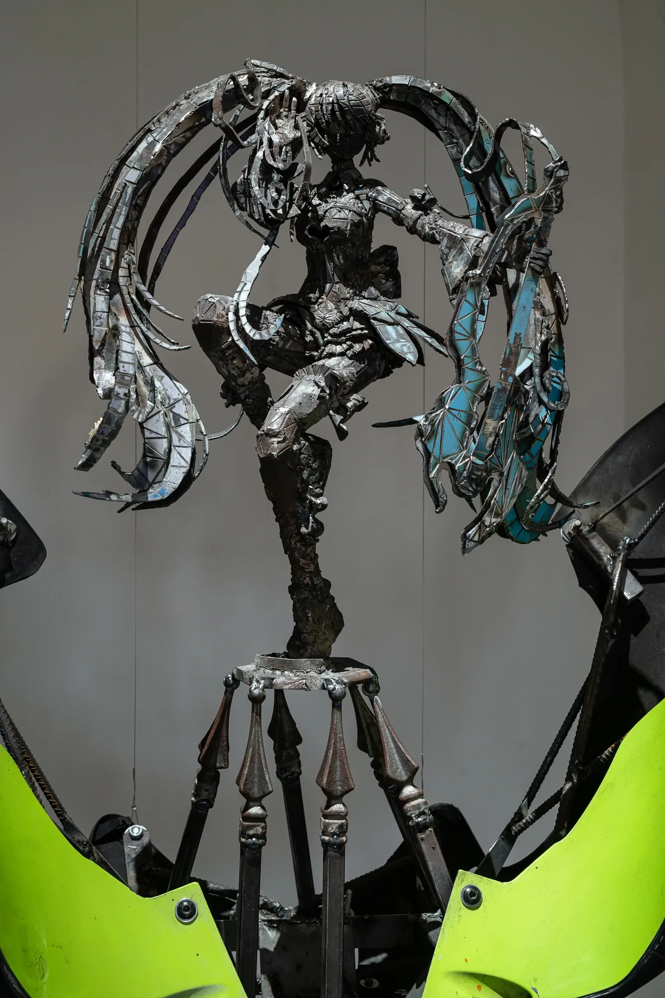 Liudvikas Kesminas  -Full Metal Shell DLC&nbsp;- detail, Japanese manga figure detail, neon green lot of iron