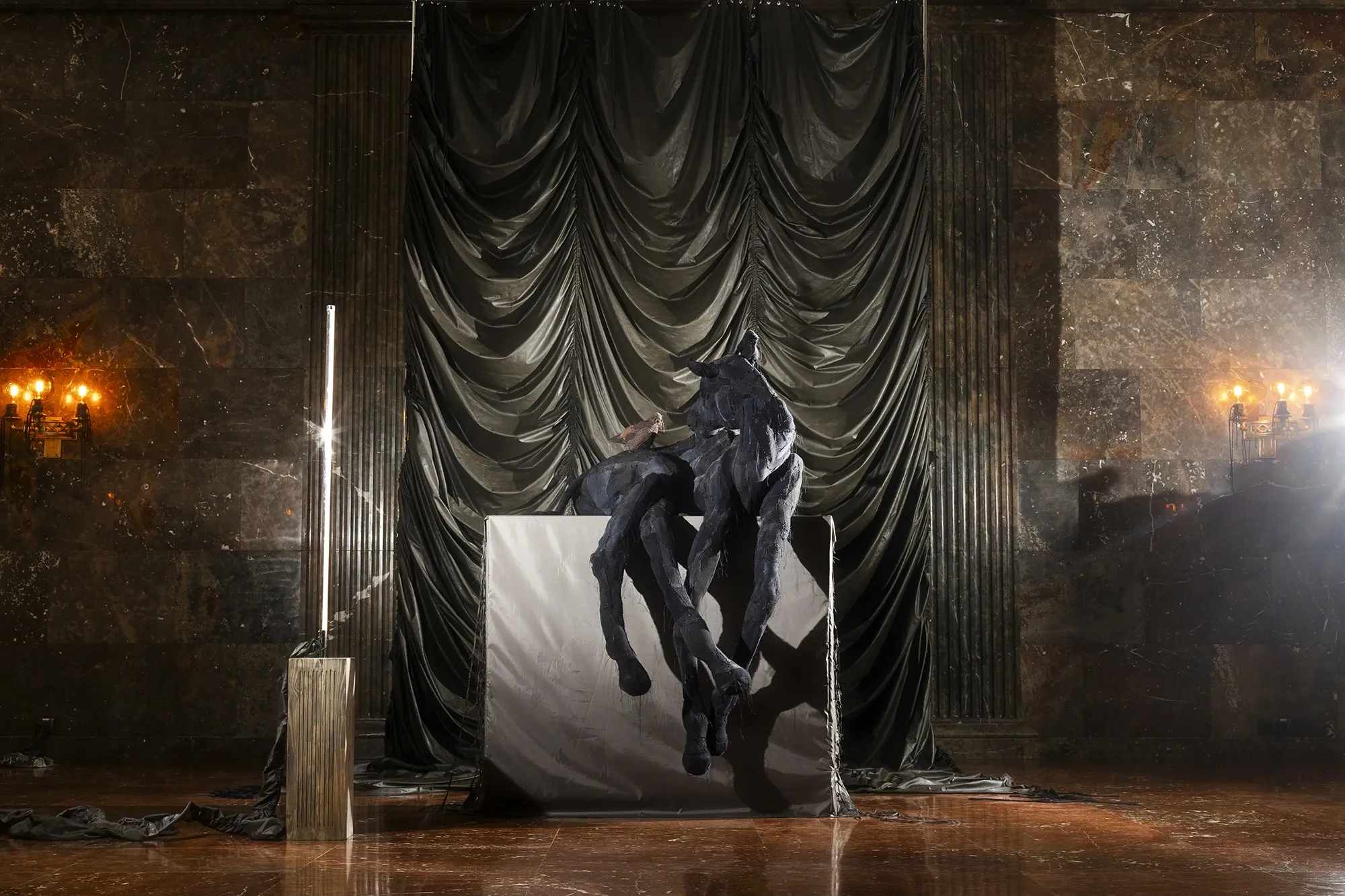 ZAMEK Culture Centre in Poznań - sculptures by Filip Preis