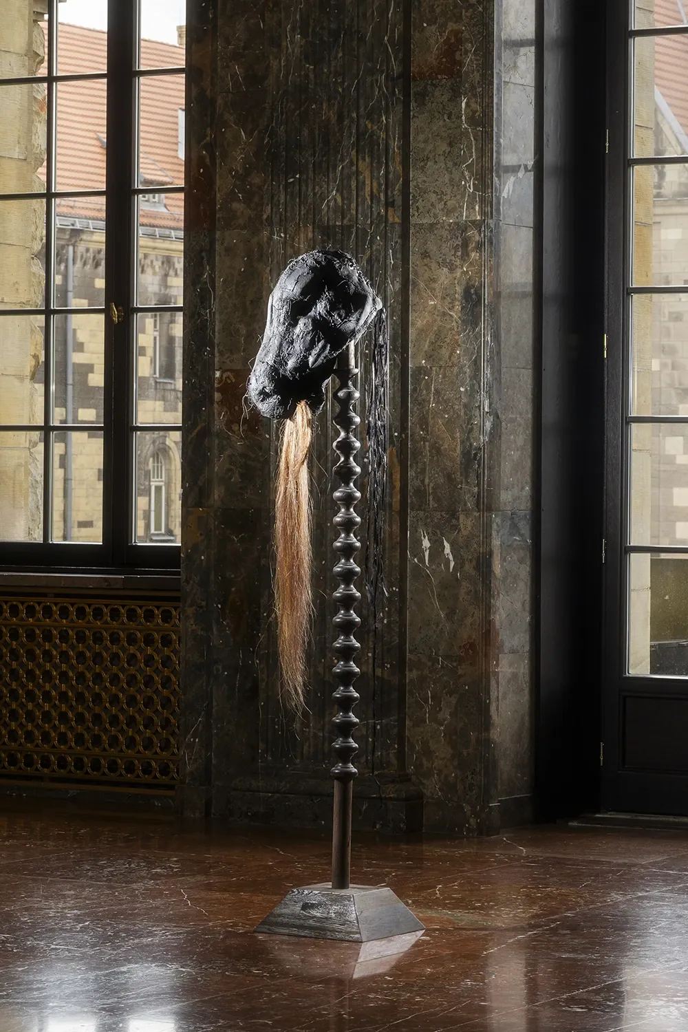 Jan Baszak sculpture head with textile and hair on metal stand Letztraum ZAMEK Poznan Filip Preis