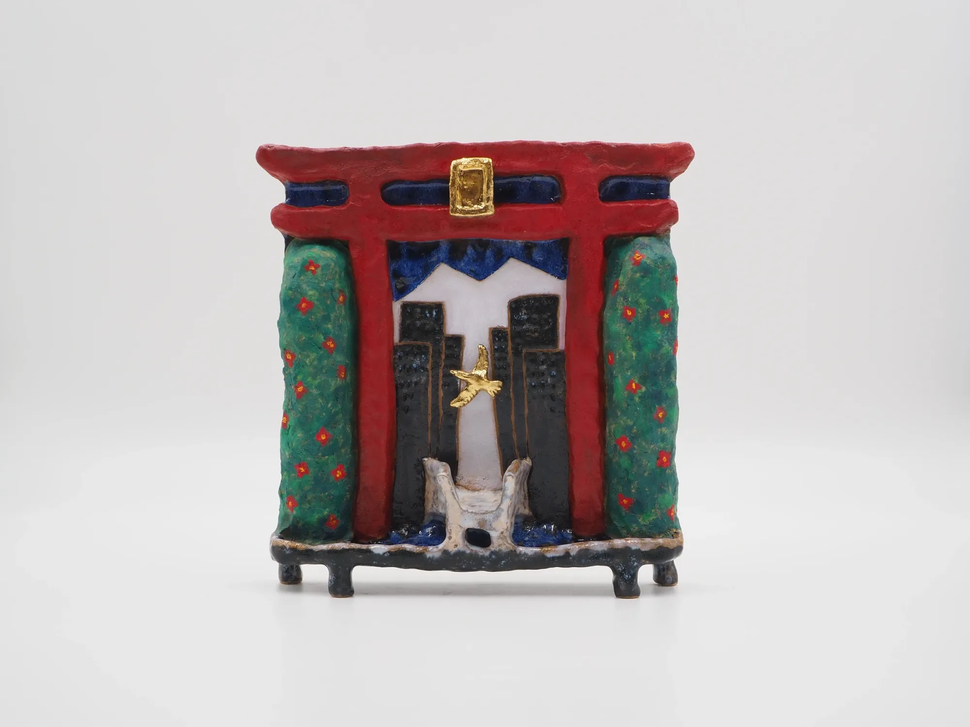 Jeyoon Ryu In My Hometown Seoul ceramic sculpture torii gate cityscape gold bird glazed ceramic Kyoto