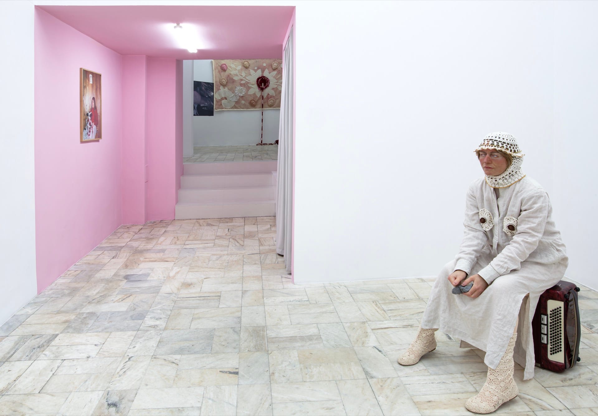 Agata Jarosławiec, We Speak in Echoes, installation view, Fundacja Galerii Piana, Kraków, 2026