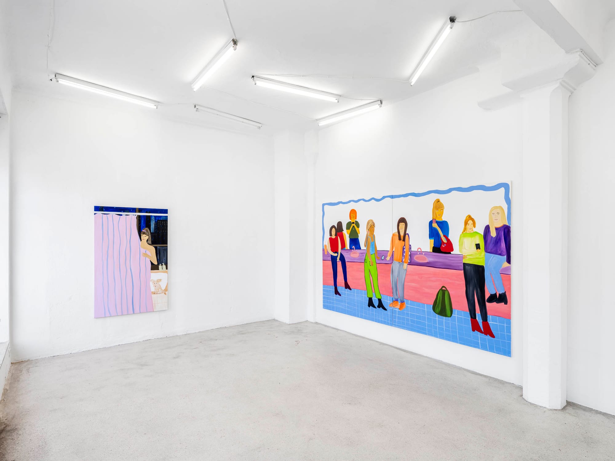  Installation view, Josefine Schulz: Makeover (fall in love again and again), Kunstraum Ortloff, Leipzig, 2026 — left wall: painting of woman peering from behind lavender shower curtain with stuffed rabbit on tub edge; corner wall: monumental canvas with wavy blue frame depicting multiple women in colorful outfits at a public restroom counter, tiled blue floor and pink surface, mirror reflection at top.