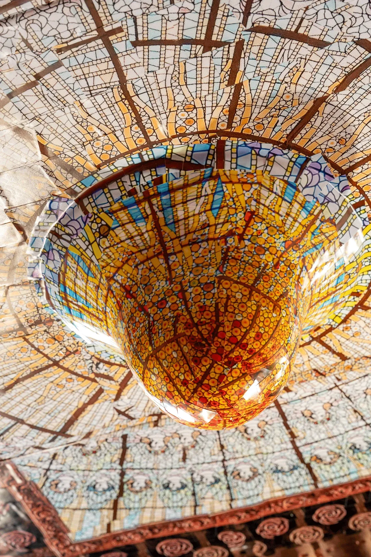 Gwon Osang, SCULPTURE CENTER 4/4, PS ROY, Seoul, 2026, ceiling detail looking straight up at stained-glass dome fragment