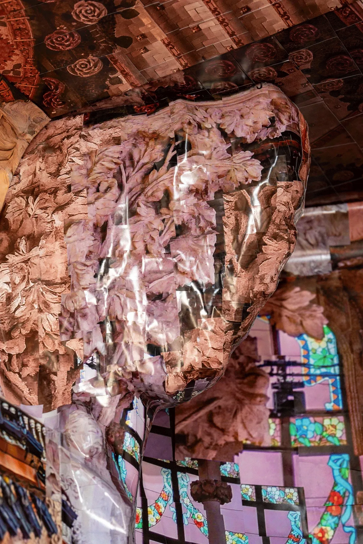 Gwon Osang, SCULPTURE CENTER 4/4, PS ROY, Seoul, 2026, three-dimensional foam sculptural element with vegetal ornament and stained glass behind