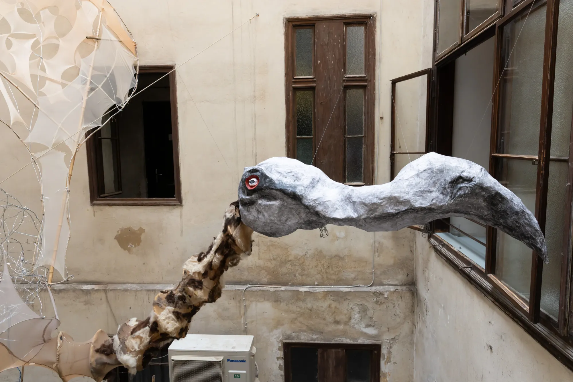 Jarau, Reichenpfader, Mora Moll, A Parable for Endings and Beginnings, rotor, Graz, 2026, hybrid bird head over courtyard