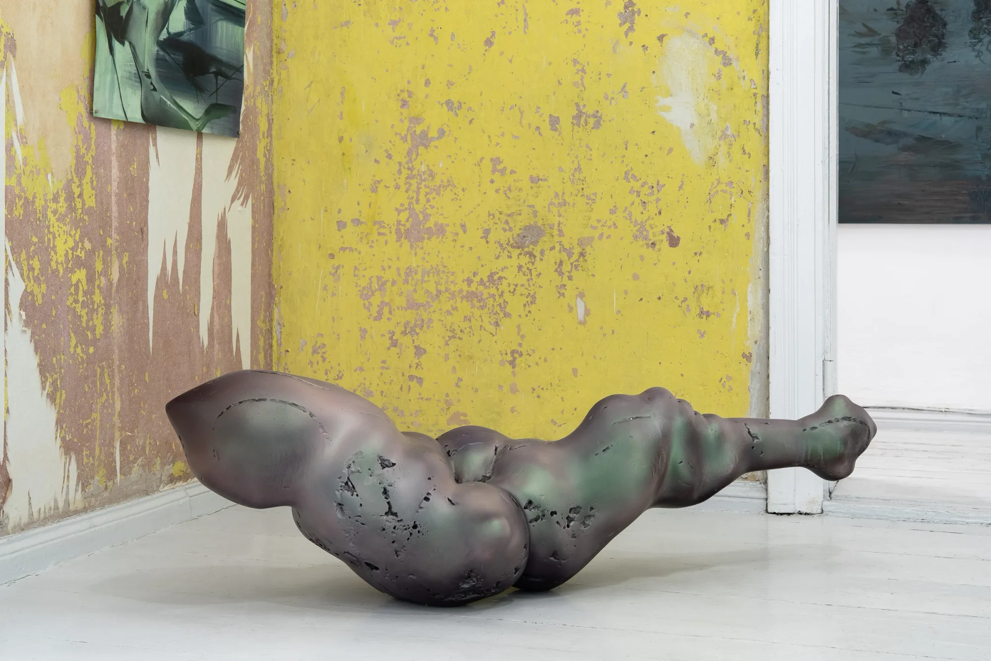 Kamil Kukla, Silva, Pani Domu, Poznań, 2026, untitled floor sculpture, polystyrene foam and polymer gypsum