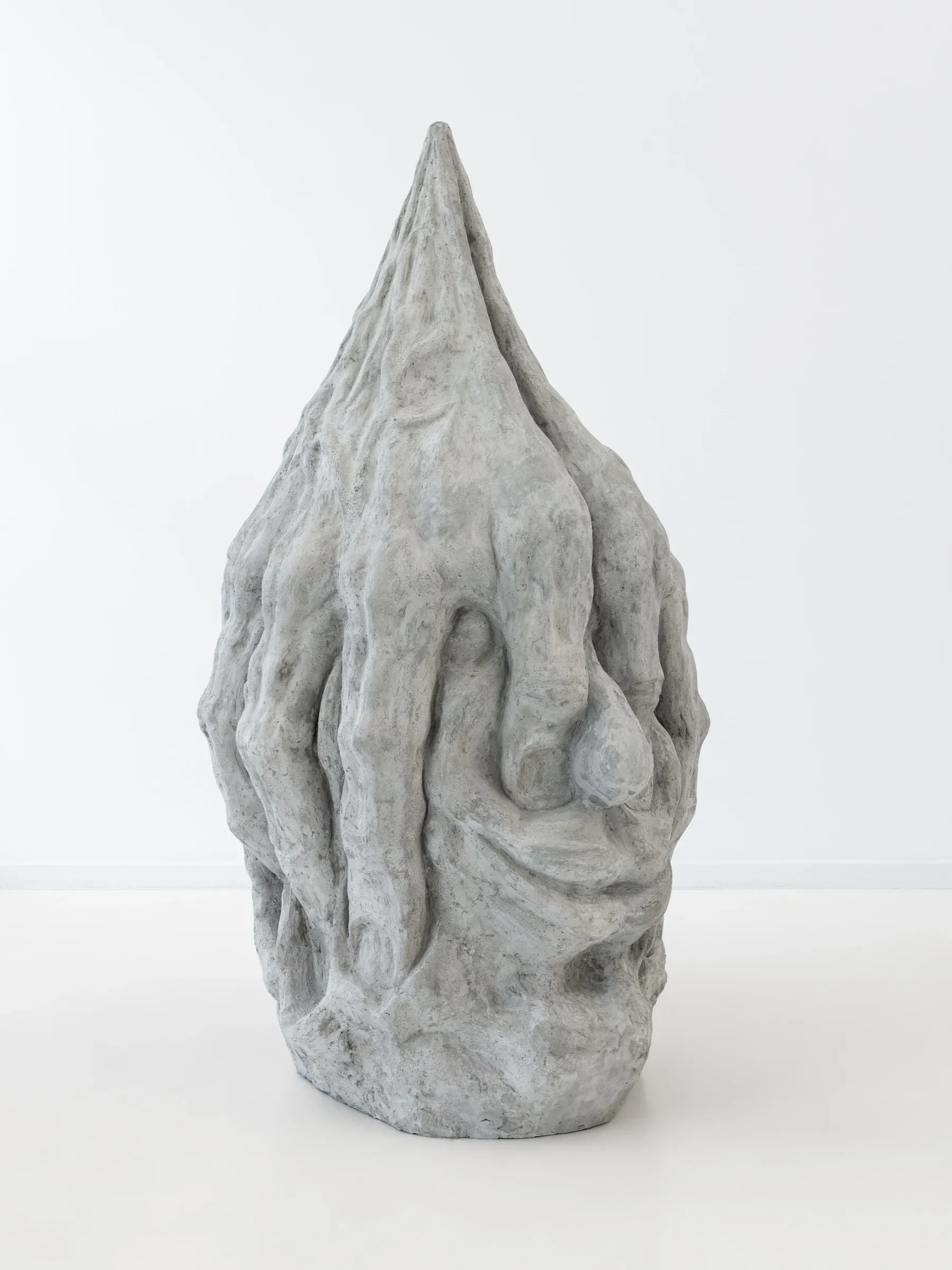 Miłosz Tomkowicz, Ancestor, HOS Gallery, Warsaw, 2026, monumental concrete sculpture of two hands cupping a head