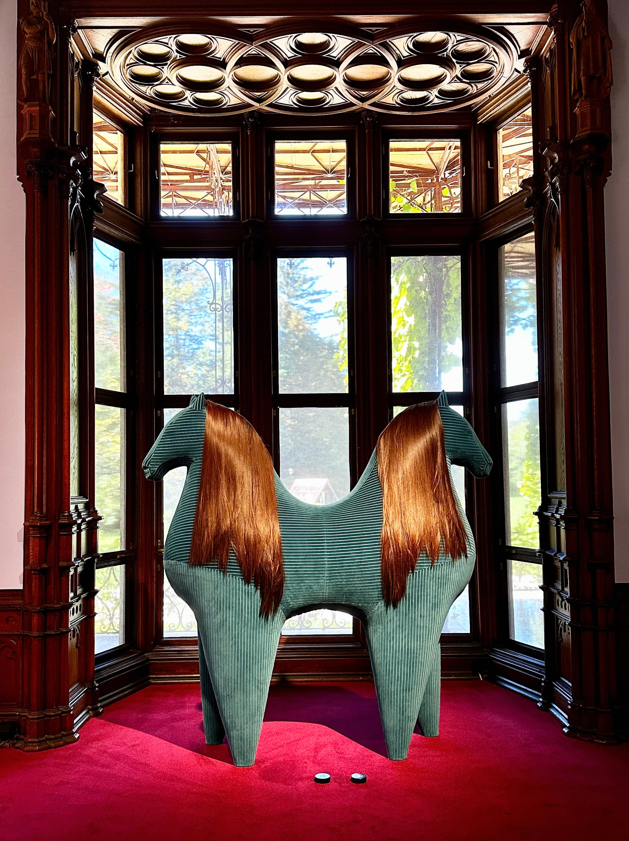 Jakob Lena Knebl’s Lucky Lady with long red hair at the Marmorschlössl, Bad Ischl.