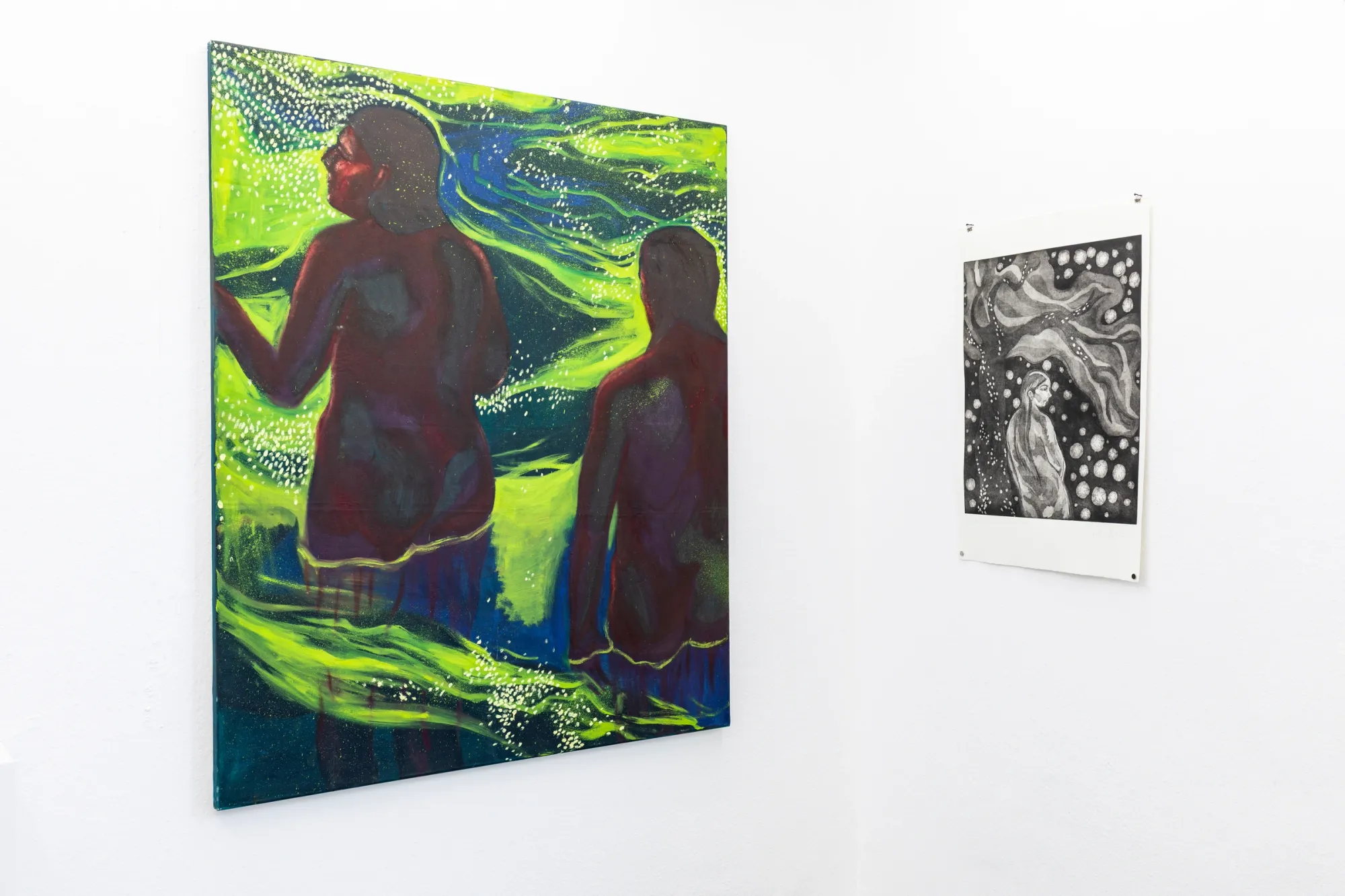 Exhibition review of Candy Bassas: dancing lights at Galerie Mellies, Detmold, 2026. Two dark red figures standing in acid green water, seen at an angle.