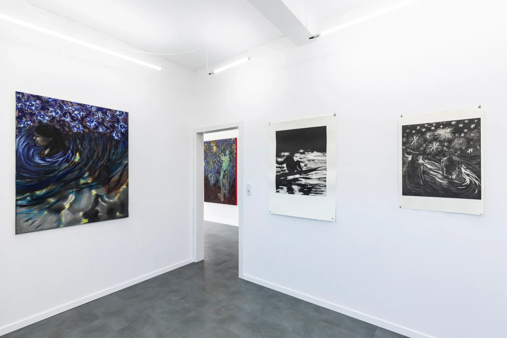 Exhibition review of Candy Bassas: dancing lights at Galerie Mellies, Detmold, 2026. Blue swirling canvas beside two black and white works on paper.