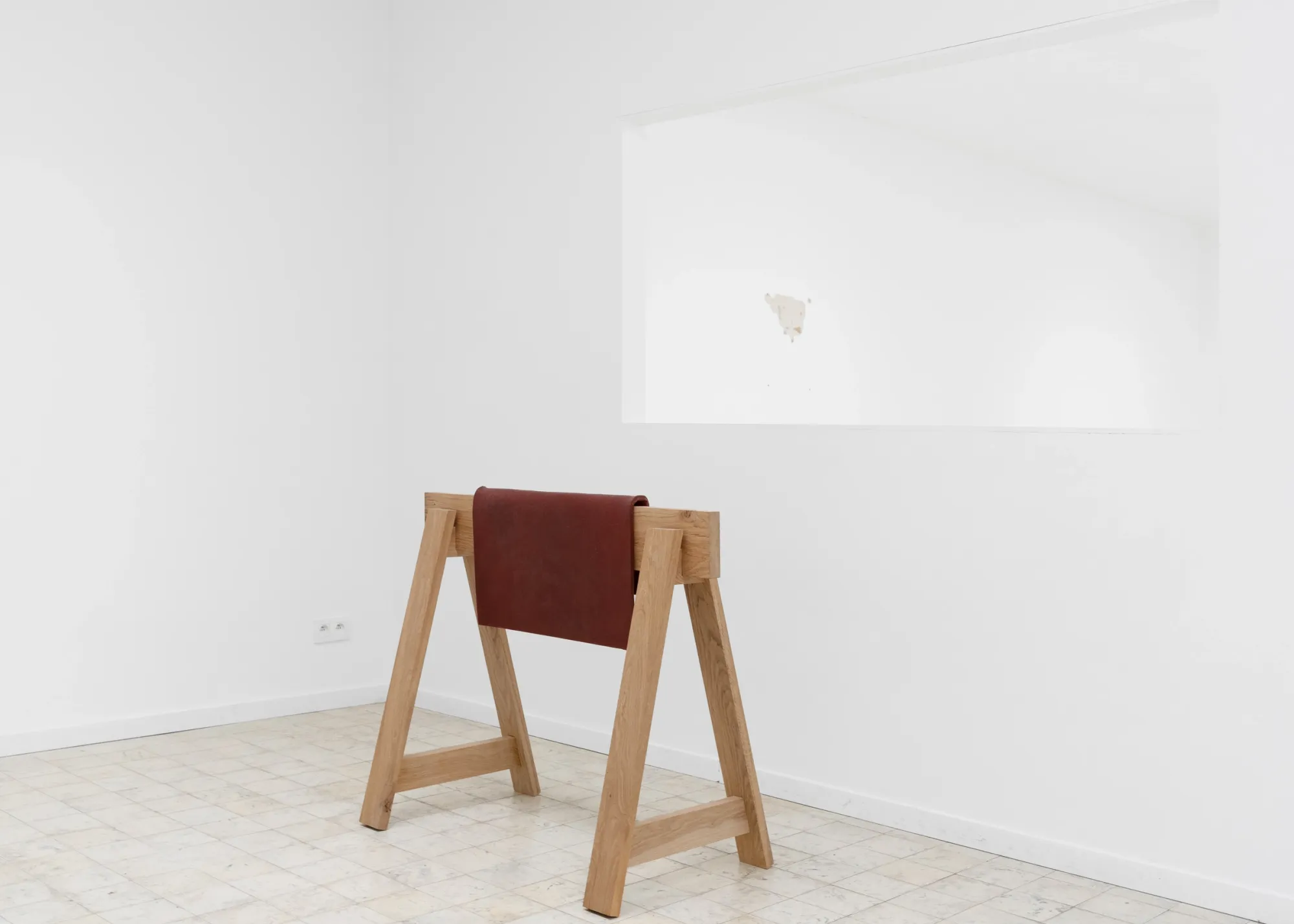catapult contempoary exhibition submission Exhibition review of Simon Bultynck: A. Aubry, A. Colin, P. Lippens, A. Oosterlinck, C. Wynants at CONVENT Space for Contemporary Art, Ghent, 2026.