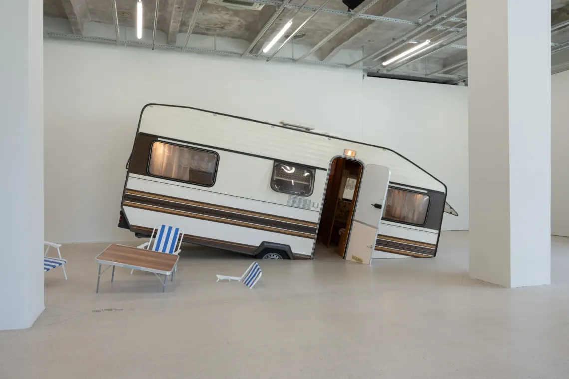 Exhibition review of Signal V, Telegraph Gallery, Olomouc, 2026,Robert Runták Collection , catapult contemporary platform 