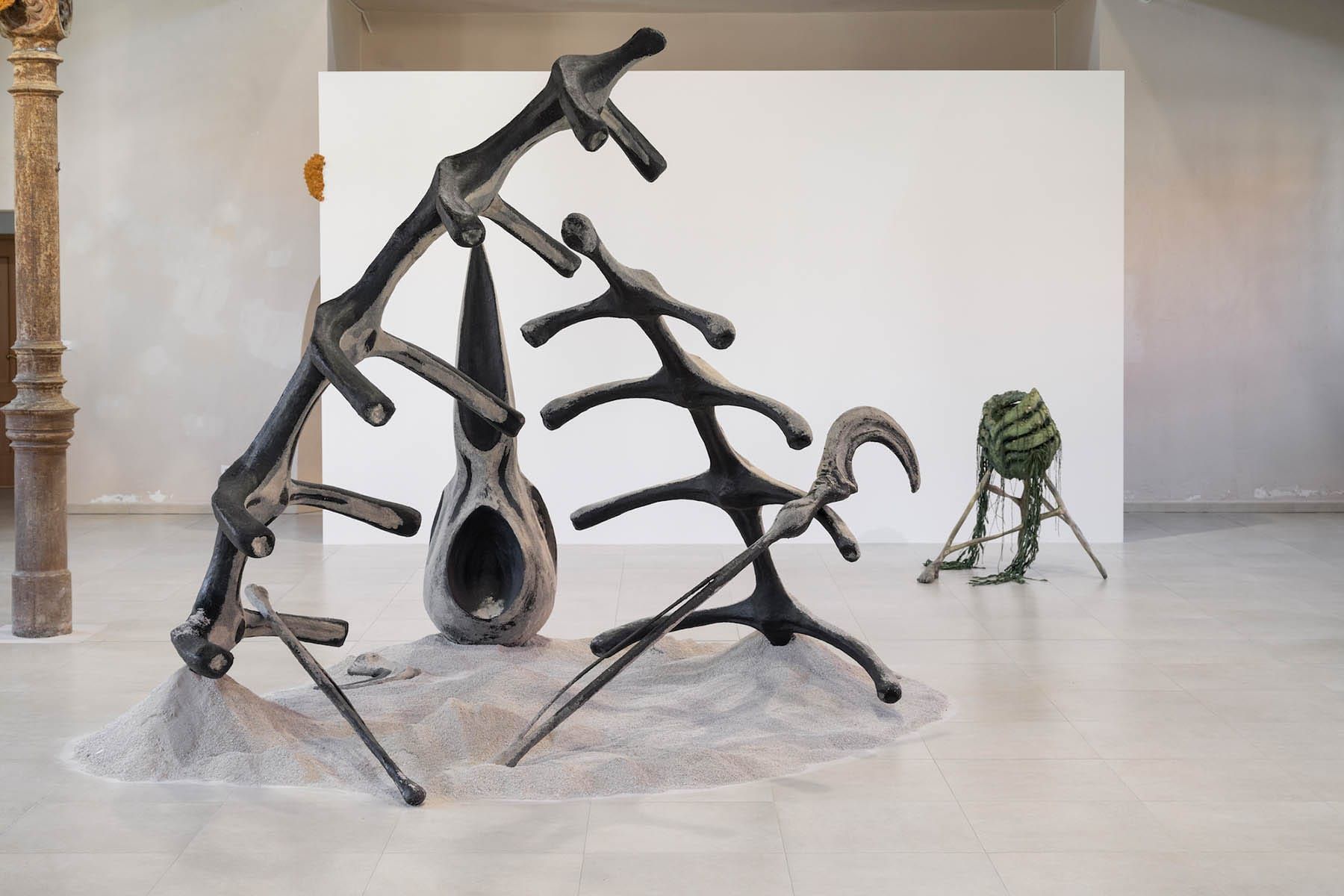 Michal Stolarik curates Needle and Balloon at Synagogue Center of contemporary art