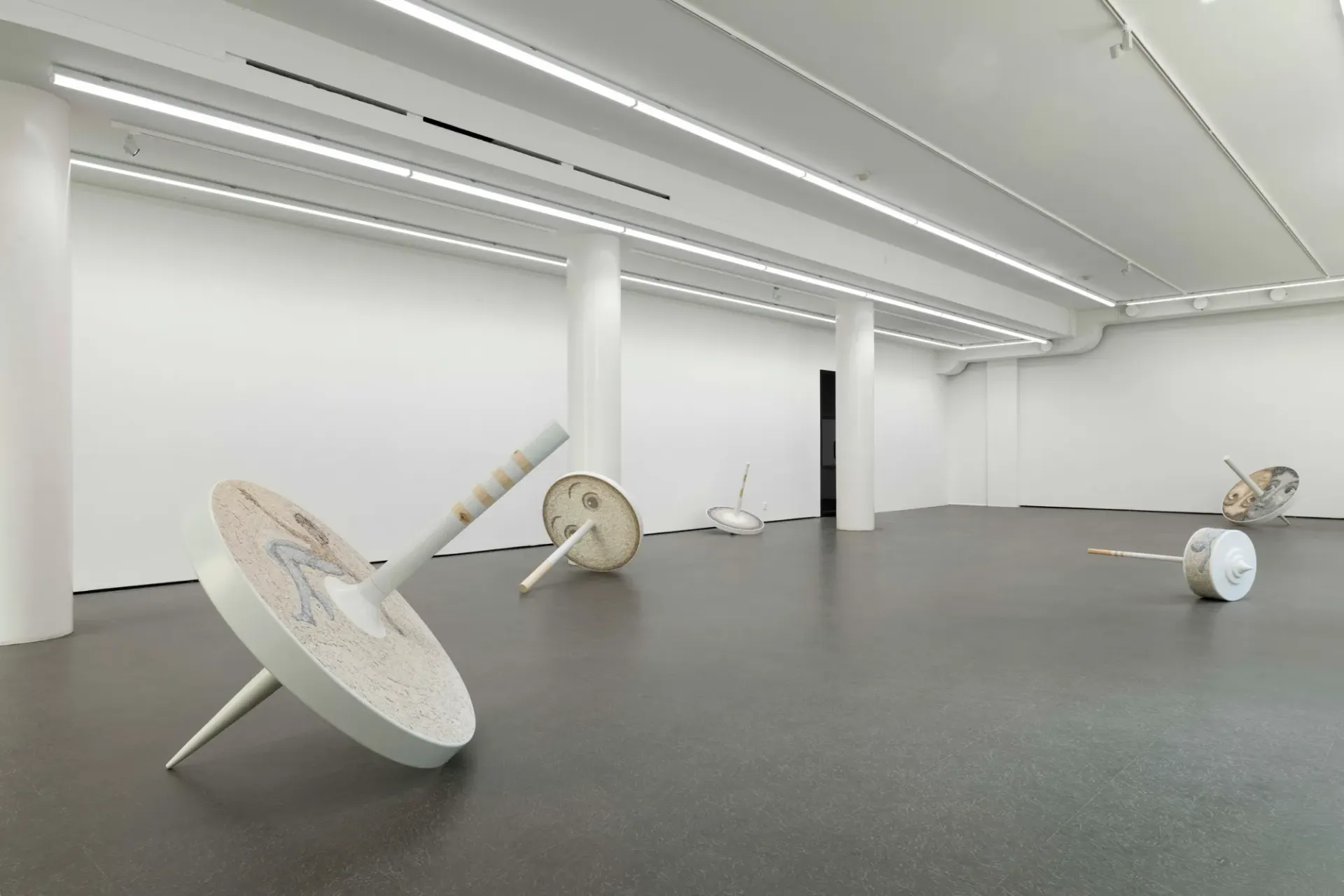 Riikka Anttonen, Vertere, installation view, Sinne, Helsinki, catapult contemporary independent review exhibition view