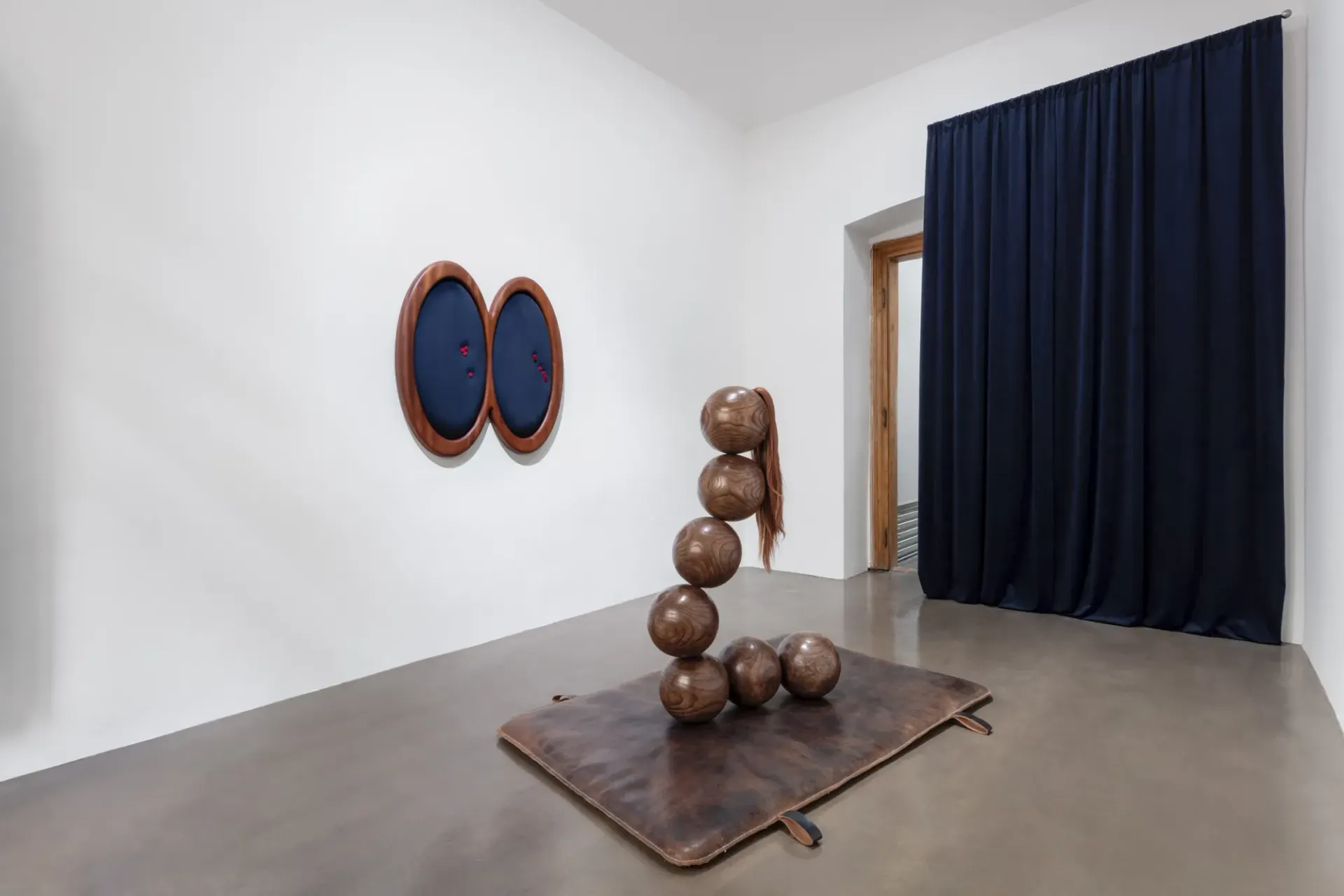 Tereza Kalousová, Clauda gallery, Prague review about the scultprue work by catapult contemporary