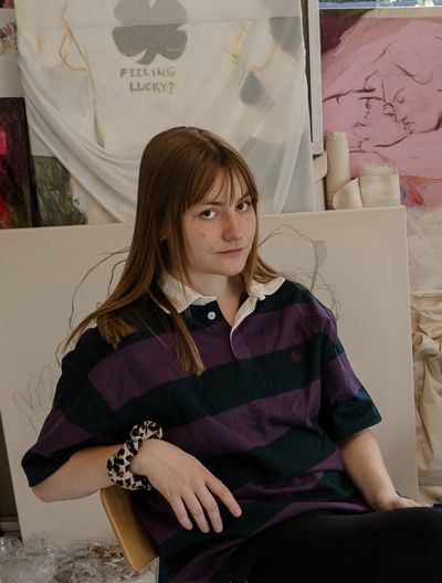  Sarah Hischemöller - emerging artist - Germany portrait in her studio for catapult munchies art club 