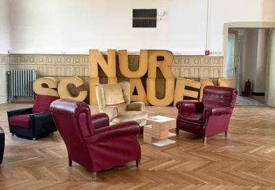 An independent review about Parallel Vienna 2025 by Catapult contemporary art platform at Otto Wagner Areal
