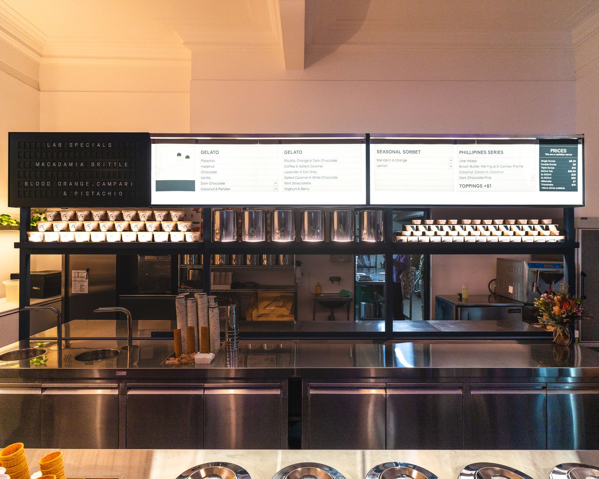 Interior or Pietro Laboratorio