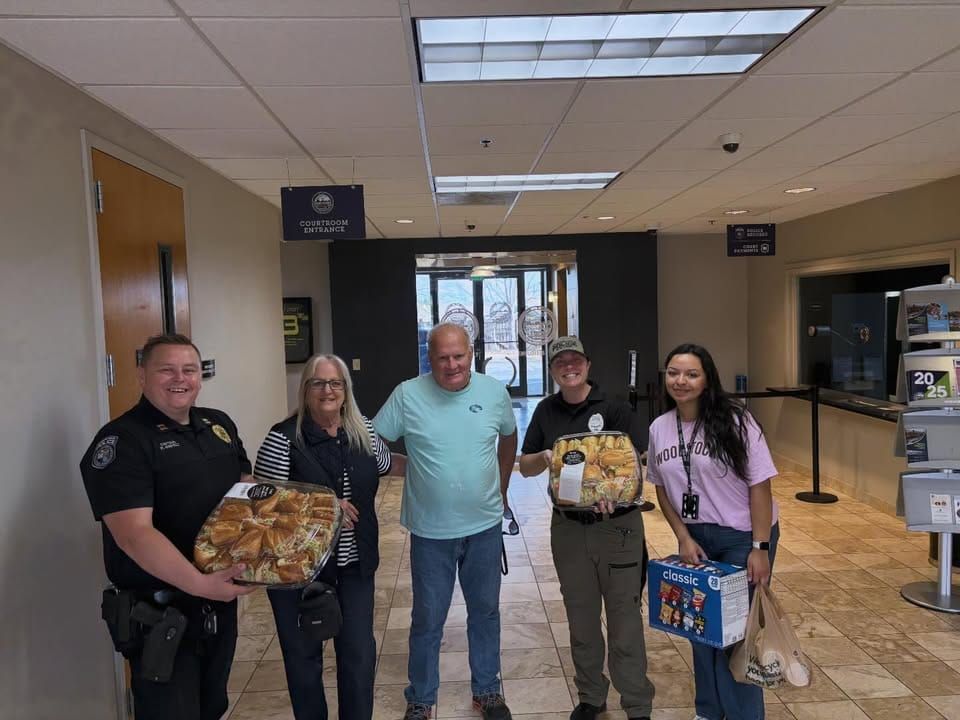 Woodstock Auto Shop Feeds the Force: Autowise Collision Thanks Local Police With Food Donation