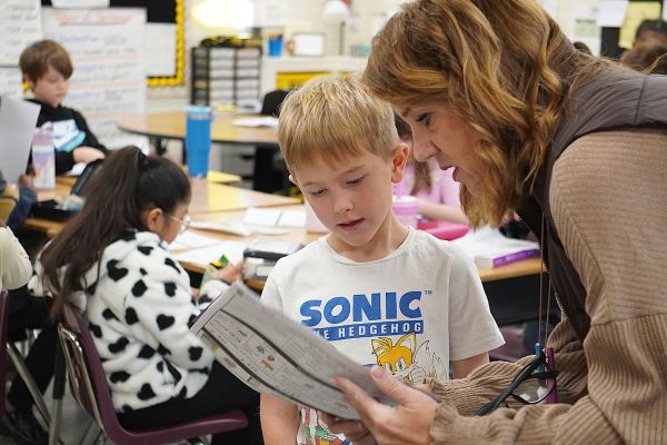 Carmel Elementary educator brings Wall Street background to second grade
