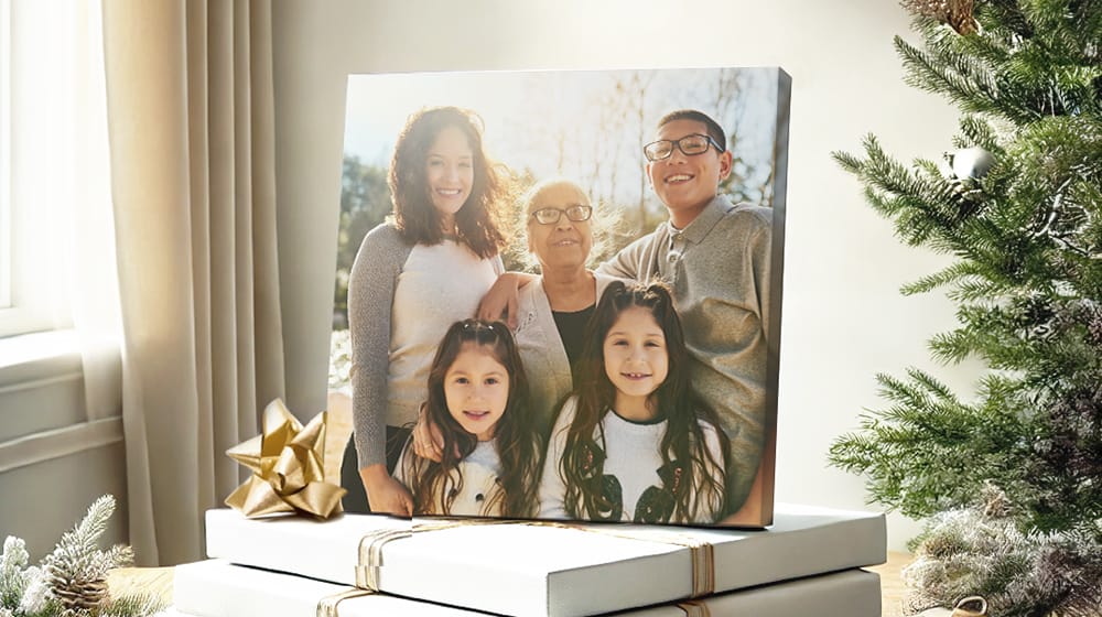 Gift Guide: 7 Unique Photo Gifts for Those You Love article hero