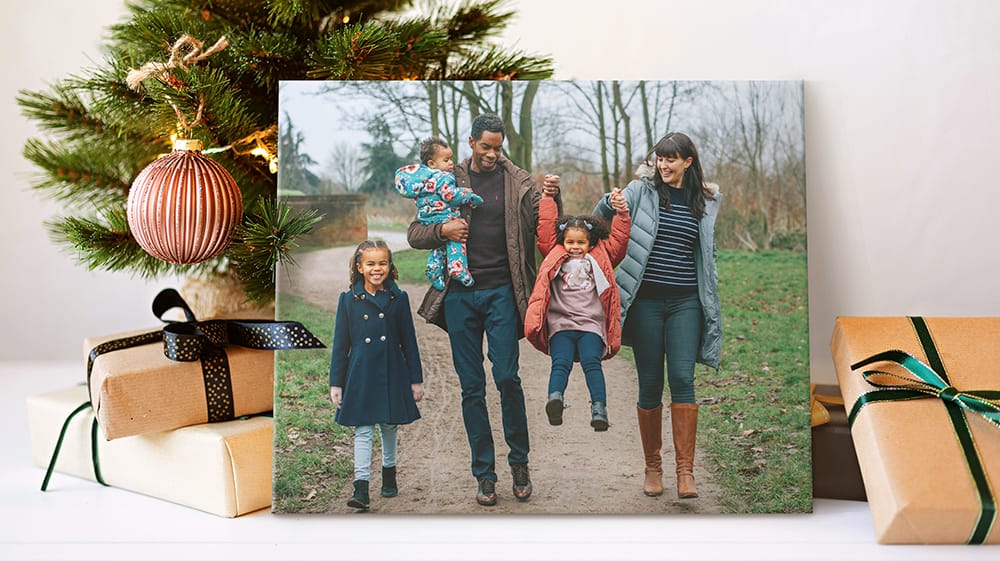 Why Canvas Prints Make Great Gifts article hero