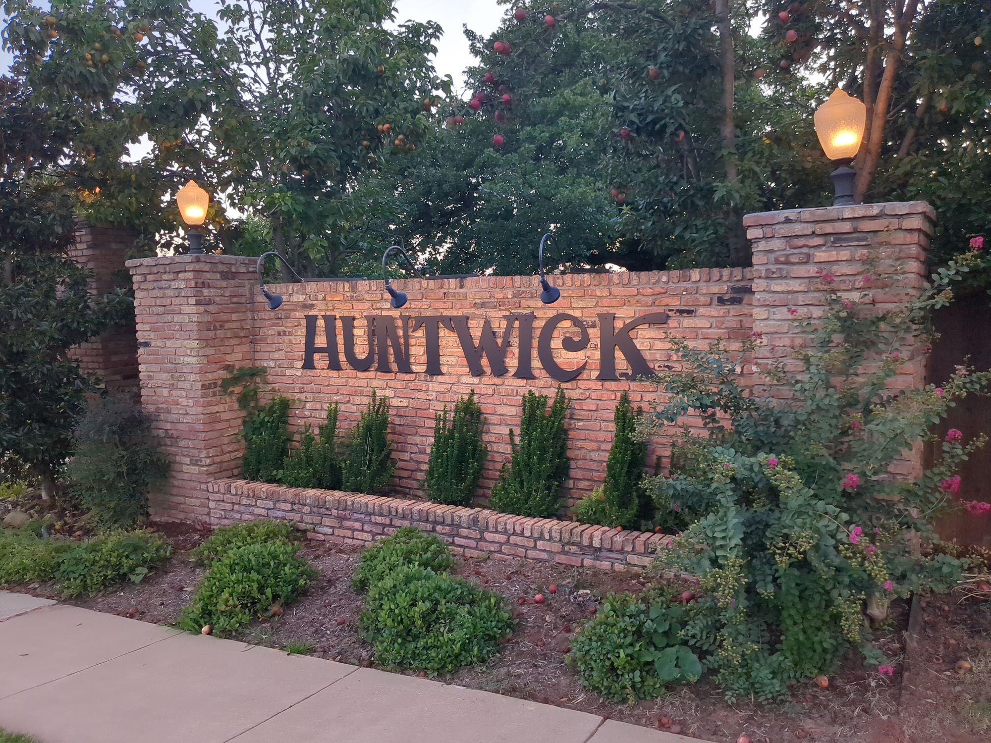 Huntwick1
