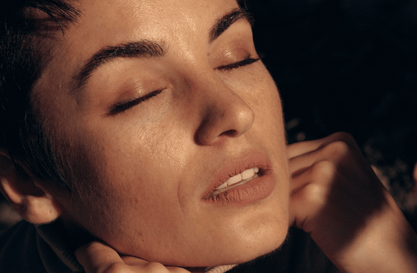 Clear Brow Gel: The Hero Your Brows Have Been Waiting For