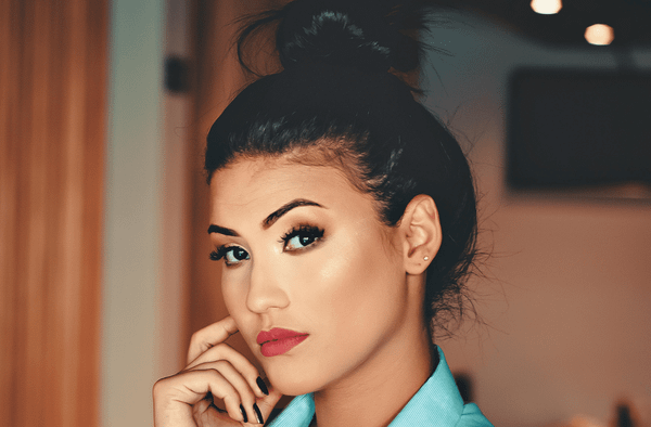 How to Choose the Perfect Concealer for Dry Skin