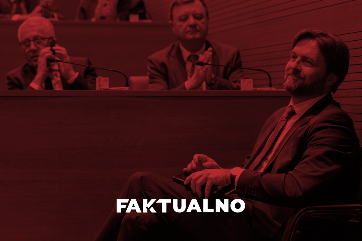 Povratak tć-a: četvrti put kao farsa